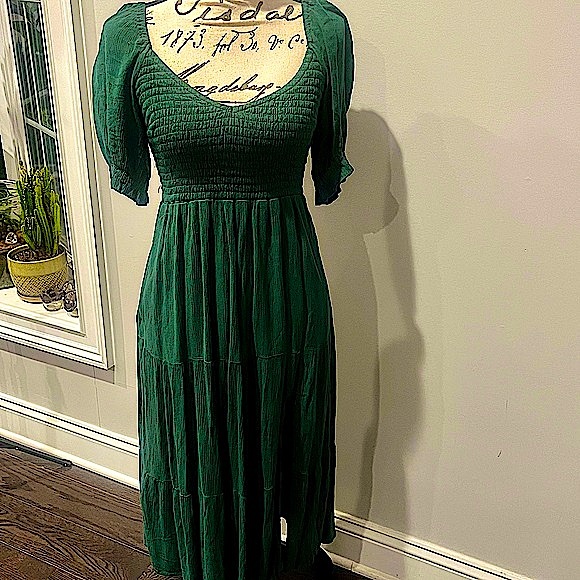 Abercrombie & Fitch Puff Sleeve Smocked Midi Dress - Picture 2 of 16